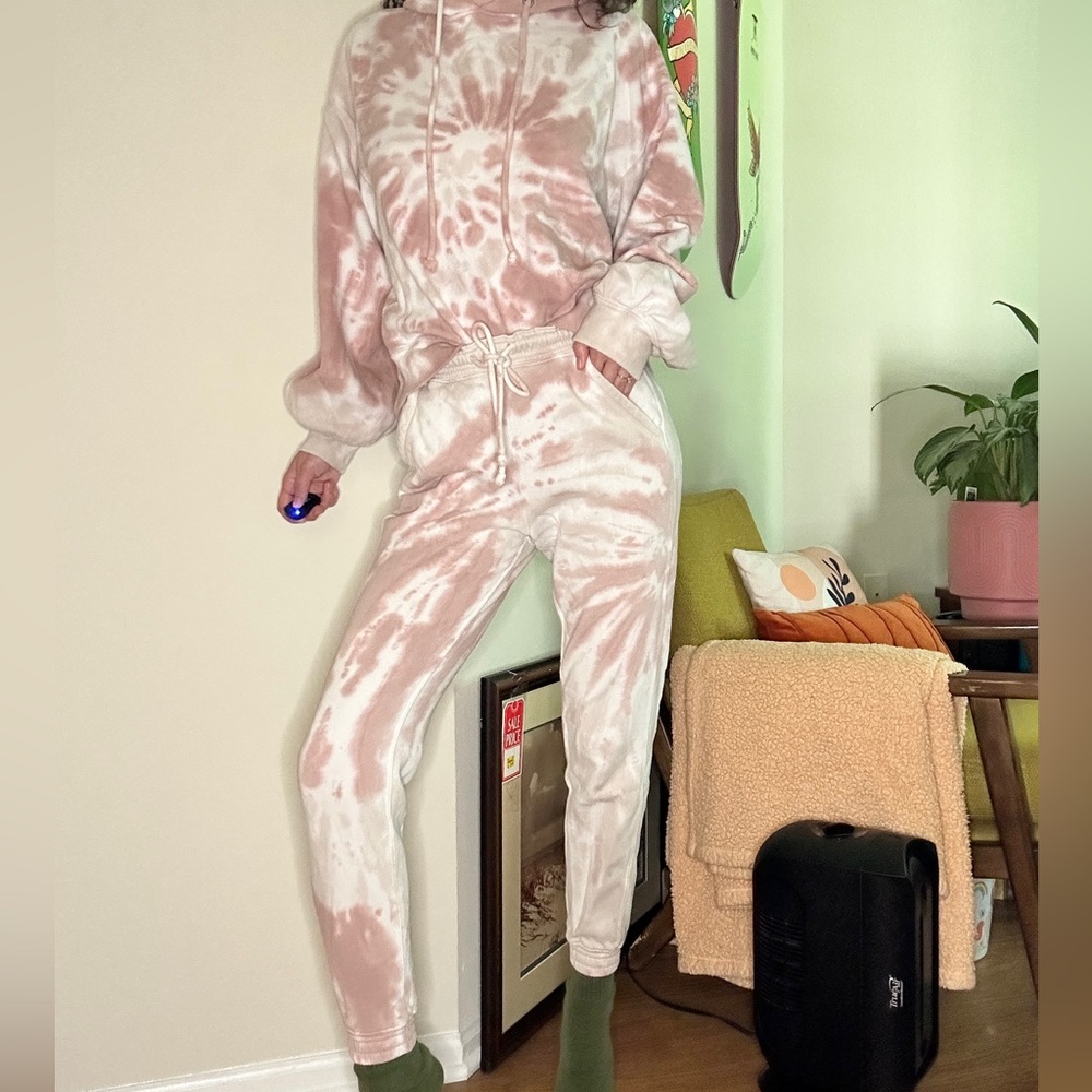 A&F sweatsuit